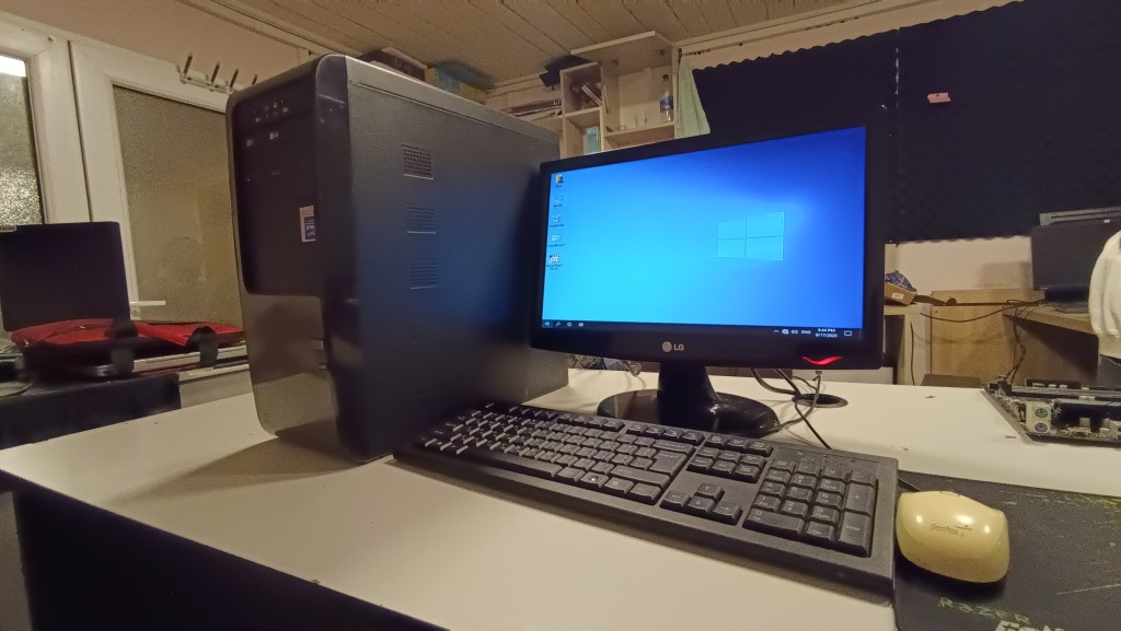Intel Core i3-2100