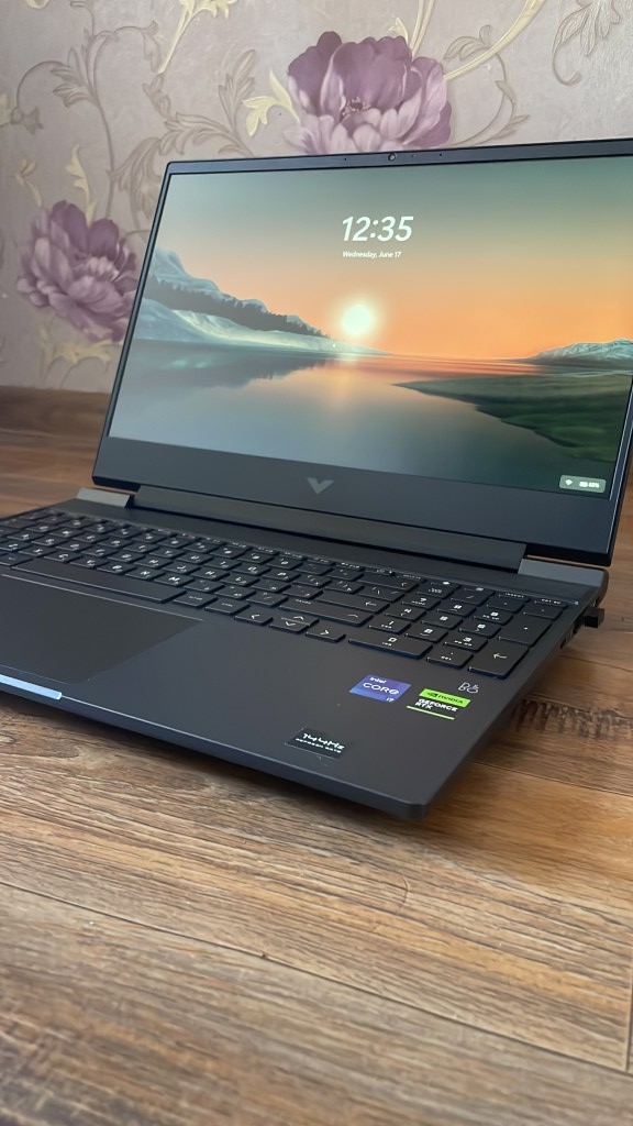 HP Victus